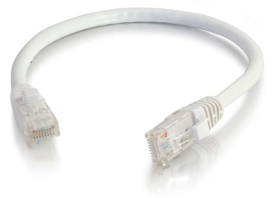 C2G Cat6 Booted Unshielded (UTP) Network Patch Cable - Patch-Kabel - RJ-45 (M)