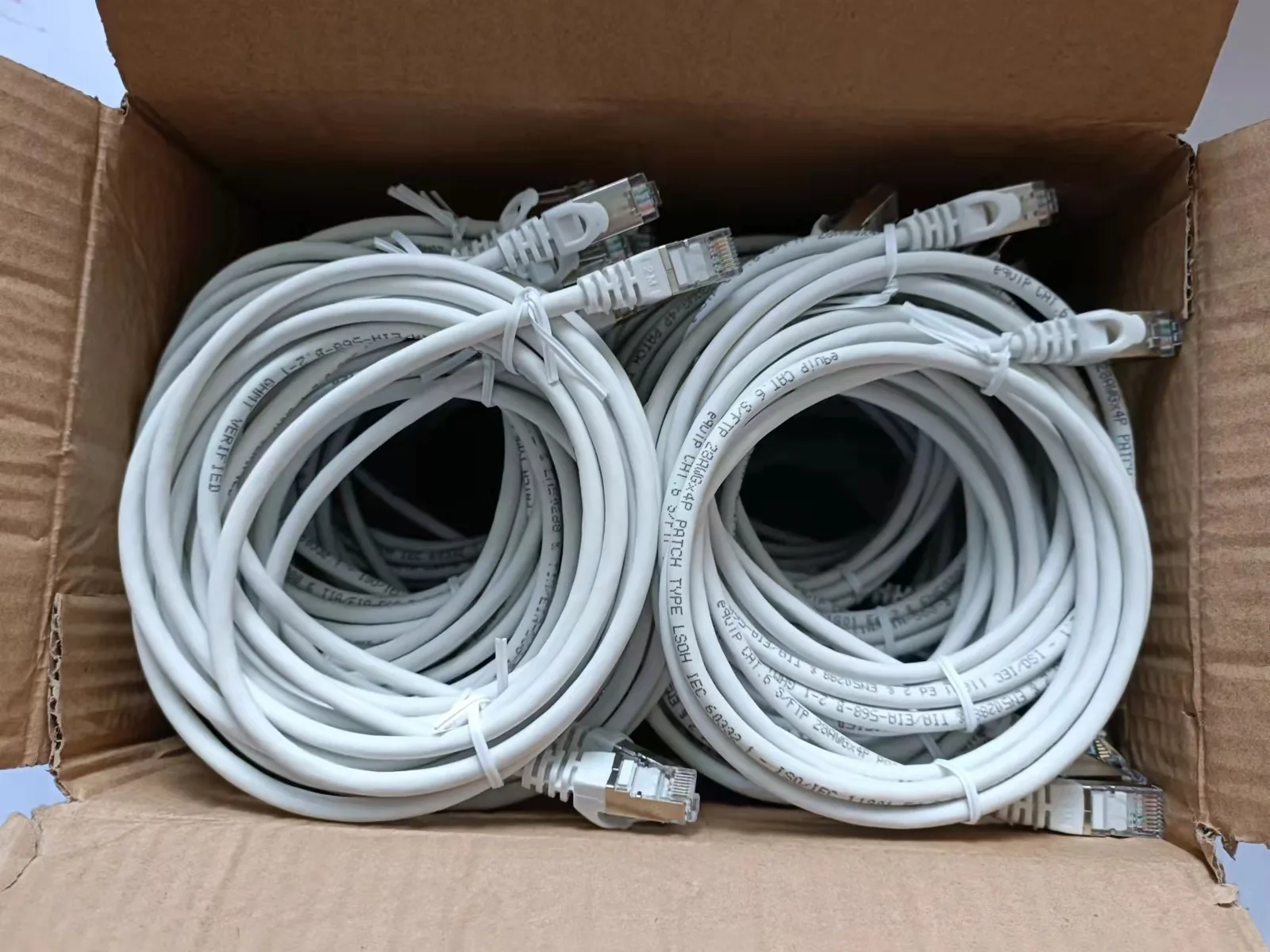 Equip Patch-Kabel - RJ-45 (M) zu RJ-45 (M), Ansicht 3