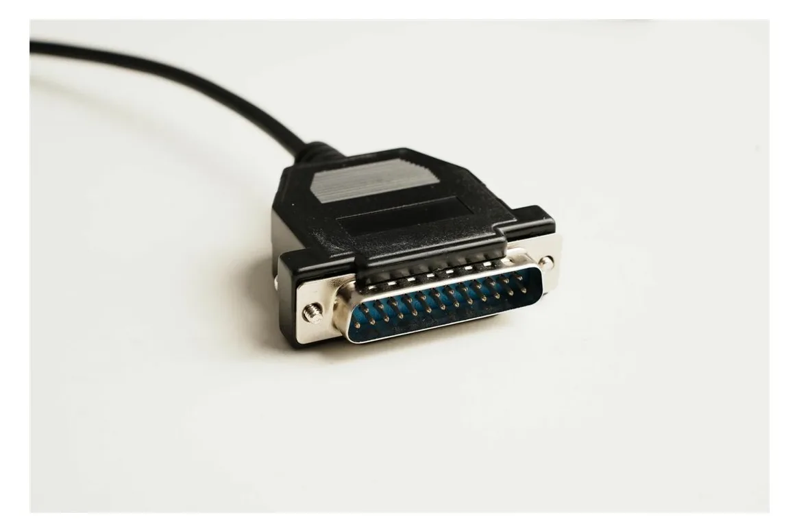 MicroConnect Serielles / paralleles Kabel - DB-9 (W) - Schwarz, Ansicht 2