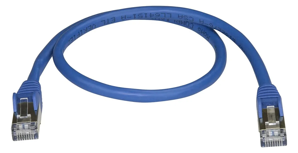 StarTech.com 50cm CAT6A Ethernet Cable, 10 Gigabit Shielded Snagless RJ45 100W PoE Patch Cord - Blau, Ansicht 4