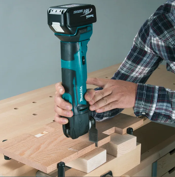 Makita DTM51Z - Oszillierendes Multiwerkzeug, Ansicht 2