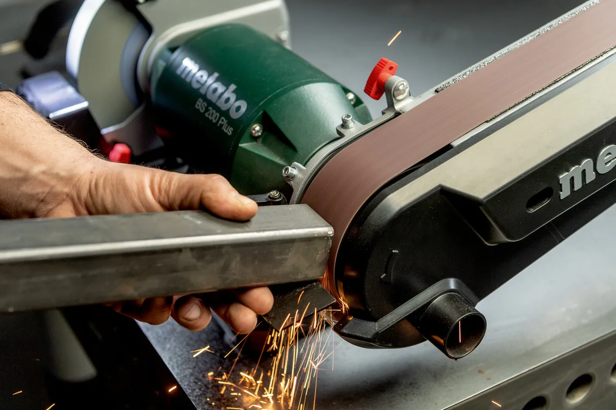 Metabo BS 200 Plus - Tischschleifmaschine/Bandschleifmaschine, Ansicht 4