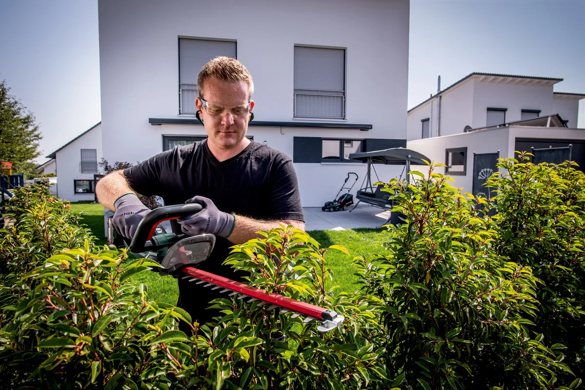 Metabo HS 18 LTX 65 V Akku-Heckenschere, Ansicht 2