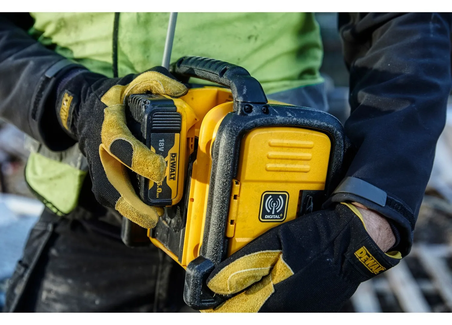 DeWalt DCR020 Akku-/Elektro-Baustellenradio solo, Ansicht 4