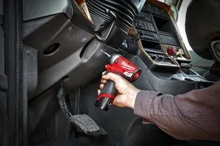 Milwaukee M12 FIW14-0 Akku Schlagschrauber 1/4"Vierkant mit Sprengring, Ansicht 5