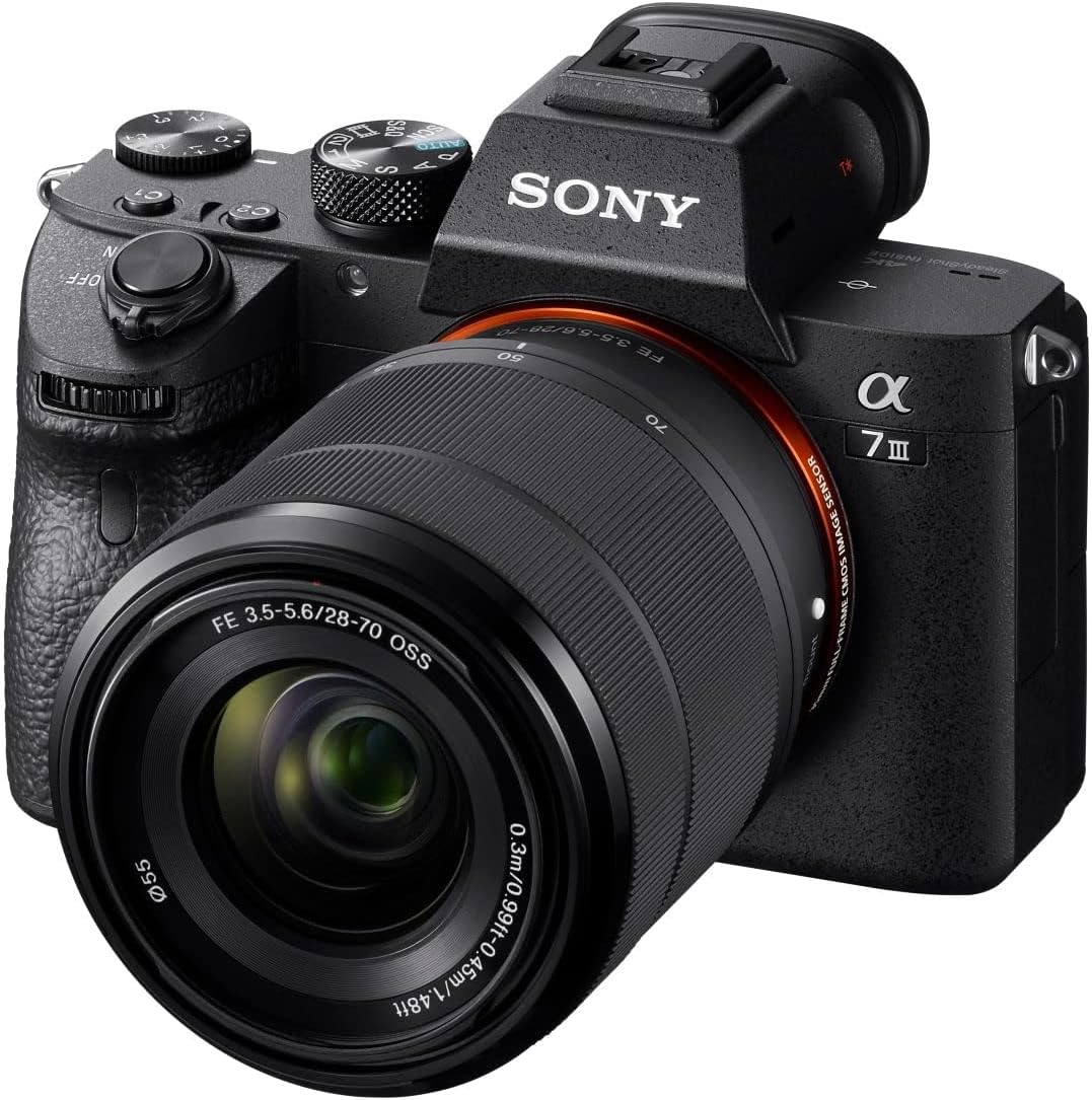 Sony Alpha 7 III Spiegellose Vollformat-Kamera mit 28-70 mm f/3.5-5.6 (Schneller 0,02s AF, optische 5-Achsen-Bildstabilisierung)