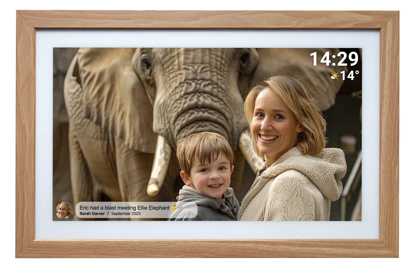 Inter Sales PFF-2162LW 21.5'' digitaler Bilderrahmen holzoptik - Digitaler Foto-Rahmen - 32 GB, Ansicht 2