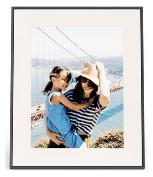 Aura Frames s Aspen - Digitaler Fotorahmen von LumaTech
