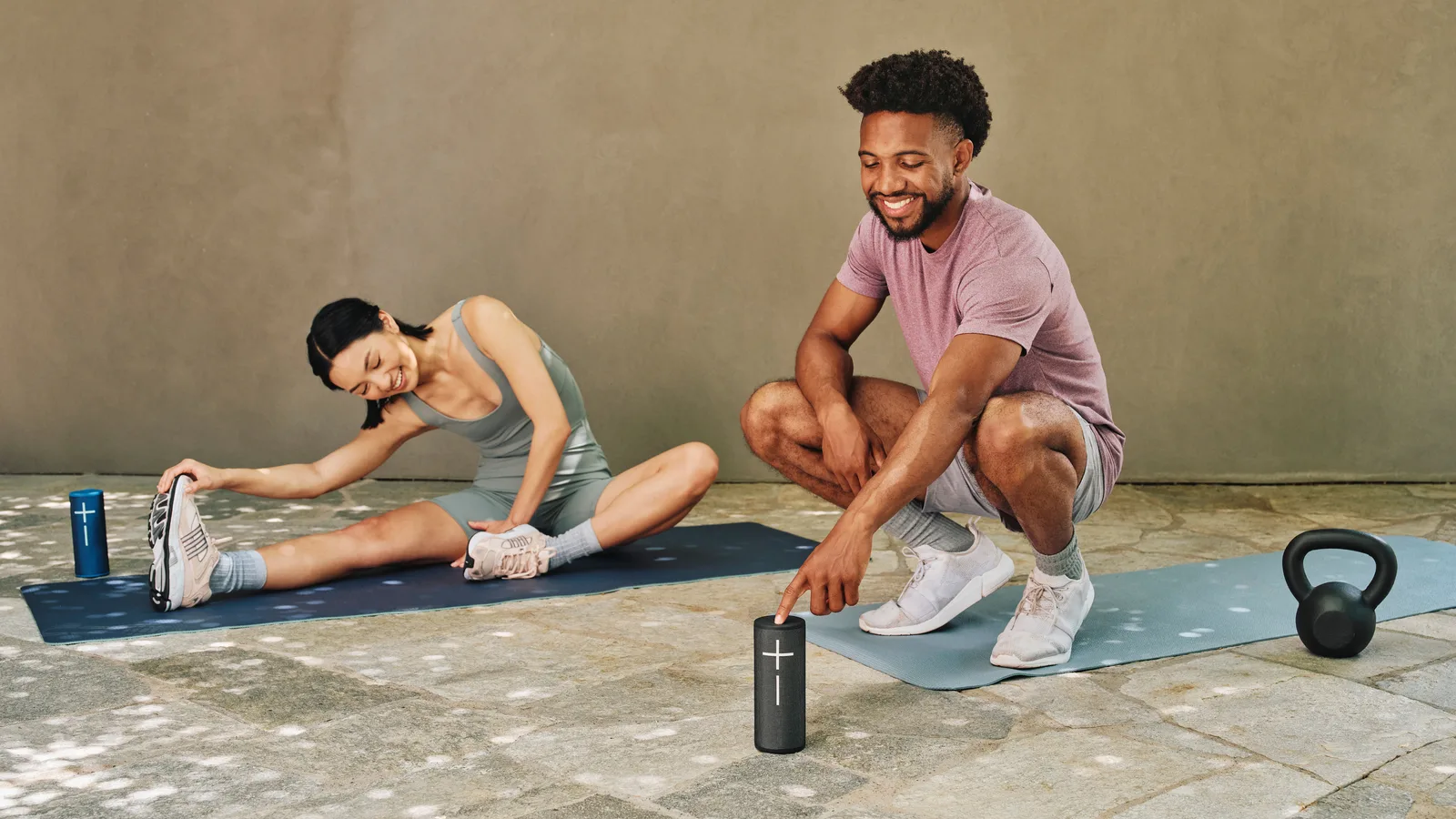 Logitech BOOM 4 - Lautsprecher - tragbar - schwarz, Ansicht 3